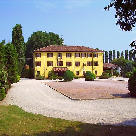 Hotel Antico Casale Vigarano Mainarda Buitenkant foto