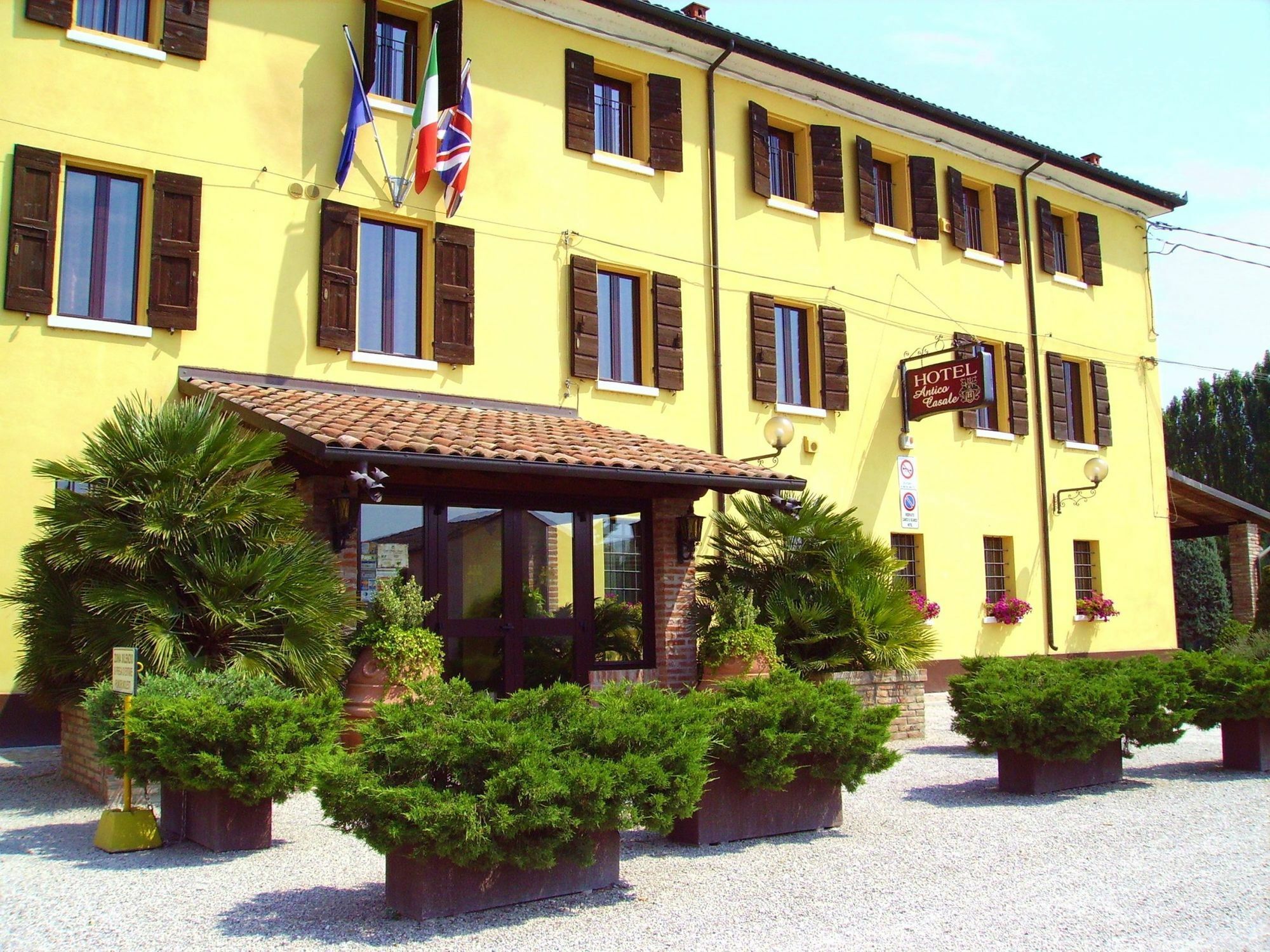 Hotel Antico Casale Vigarano Mainarda Buitenkant foto